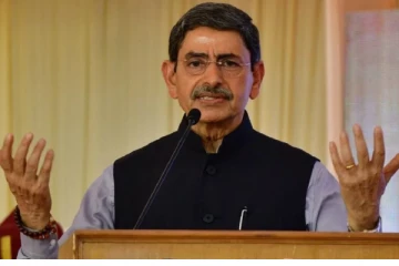 சுதந்திரம் அடைந்த பிறகு தான் படிப்பறிவு குறைந்து விட்டது - ஆளுநர் ஆர்.என்.ரவி!!