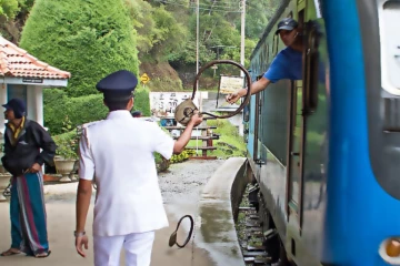 ඉන්ධන අර්බුදය හේතුවෙන් දුම්රිය ස්ථානාධිපති සංගමයෙන් රජයට යෝජනාවක්