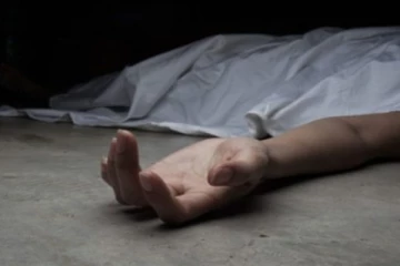 හොරගොල්ලේ දී අබිරහස් ලෙස පුද්ගලයෙක් මිය ගිය සංවේදී පුවතක්.. (VIDEO)