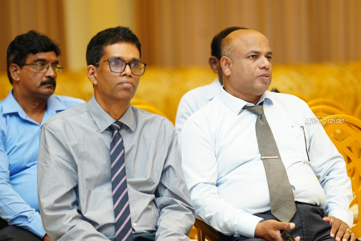 வட மாகாண ஆசிரியர்களுக்கு மாவட்ட ரீதியிலான நியமனங்கள் வழங்கப்படும்: ஆளுநர் நா.வேதநாயகன் உறுதி | Governor District Posts For Northern Teachers வட மாகாண ஆசிரியர்களுக்கு மாவட்ட ரீதியிலான நியமனங்கள் வழங்கப்படும்: ஆளுநர் நா.வேதநாயகன் உறுதி | Governor District Posts For Northern Teachers