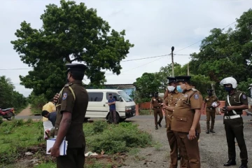 உயர்தர மாணவன் மா மரத்தில் தூக்கிட்டு தற்கொலை! கிளிநொச்சியில் சம்பவம்
