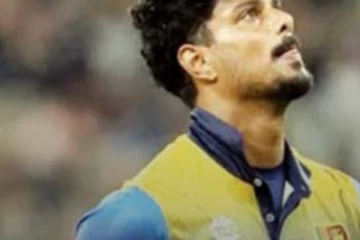 ක්‍රිකට් දිවියට විවේකයක් දුන් බිනුර ෆේස්බුක් තැබූ සංවේදි සටහන..