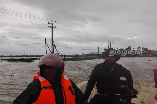 நாட்டில் நிலவும் சீரற்ற காலநிலை! அம்பாறையில் வெள்ளப்பெருக்கு | Bad Weather Sri Lanka Ampara