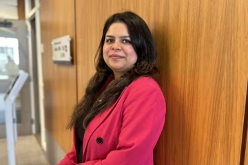 பல்லாயிரக்கணக்கான புலம்பெயர் பணியாளர்கள் கனடாவிலிருந்து வெளியேறும் அபாயம்