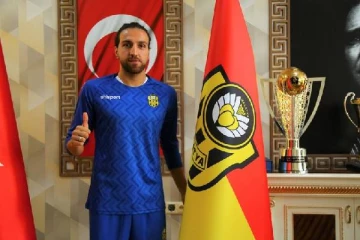 துருக்கி பேரிடரில் சிக்கி சடலமாக மீட்கப்பட்ட கால்பந்து நட்சத்திரம்