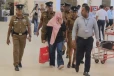 ඩුබායි හමුදාවට කොටු වූ ලංකාවේ අපරාධකරුවන් 21ක් - මැදපෙරදිග යුද රහස් ෆෝන් වල තියාගෙන ඉඳලා මාට්ටු