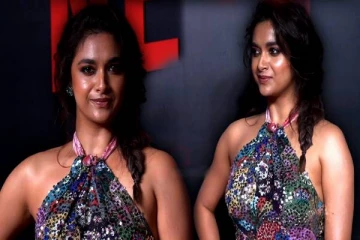 Photo Album: ஒட்டுமொத்த காதலையும் ரசிகர்களுக்காக பறக்க விட்ட கீர்த்தி சுரேஷ்