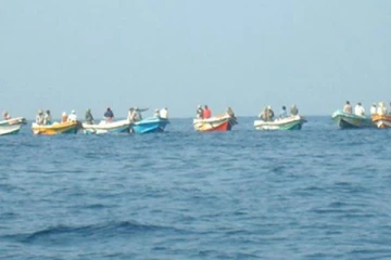 கச்சதீவுக்கு வந்த இந்திய மீனவர்களை விரட்டியடித்த கடற்படை