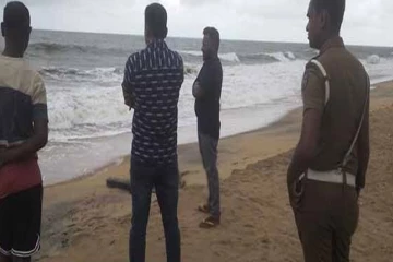 உடப்பு கடற்கரையில் அடையாளம் தெரியாத சடலம்