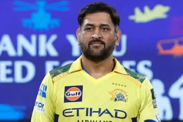 சென்னை அணி பங்குகளை வாங்க தோனி முயற்சிக்கவில்லை: CSK நிர்வாகம் மறுப்பு