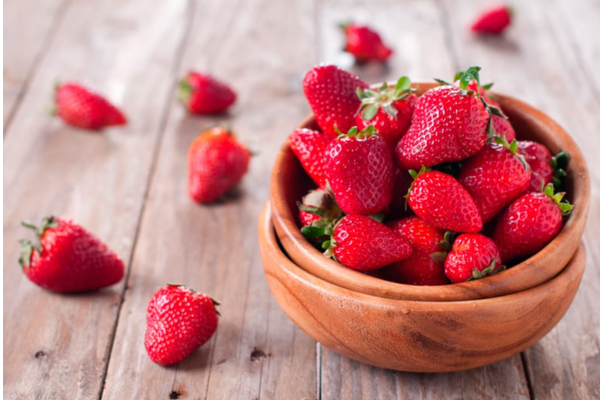 மலச்சிக்கல் பிரச்சினைகளுக்கு தீர்வாகும் ஸ்ட்ராபெரி பழம்! | Benefits Of Strawberries மலச்சிக்கல் பிரச்சினைகளுக்கு தீர்வாகும் ஸ்ட்ராபெரி பழம்! | Benefits Of Strawberries