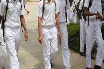 பாடசாலை மாணவர்கள் 16 பேர் கைது