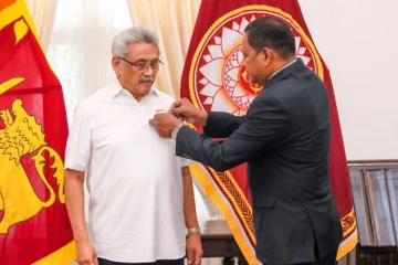 கோட்டாபயவுக்கு ரணவிரு  கொடி  அணிவிப்பு!