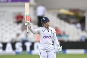 88 ஆண்டுகால சாதனையை முறியடித்த பெண்! இங்கிலாந்தின் முதல் இரட்டை சதம்