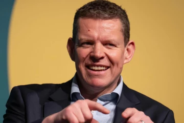 முதன்முறையாக 19 புலம்பெயர்ந்தோரை திருப்பி அனுப்பிய பிரித்தானியா