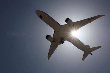 போரின் பின் டெஹ்ரானில் இருந்து வணிக ரீதியான விமான சேவை