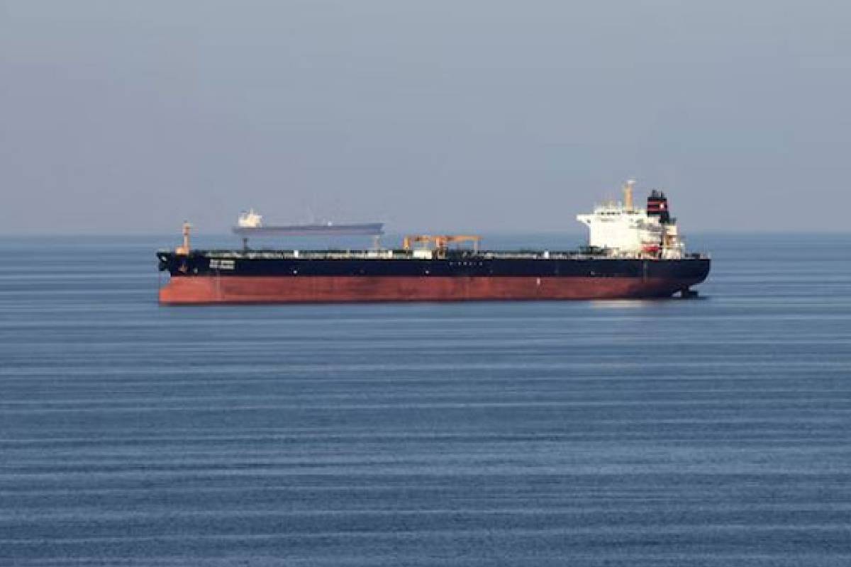 மத்திய கிழக்கு பதற்றம் மத்தியில் இலங்கை வரும் முதலாவது கச்சா எண்ணெய் கப்பல் | First Crude Oil Tanker To Arrive In Sri Lanka