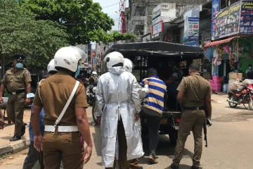 கஞ்சா விற்பனையில் ஈடுபட்ட கடற்படை புலனாய்வு அதிகாரிகள் கைது (Video)