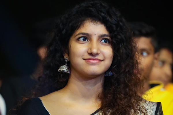 அந்த இடம் அப்படி இருந்தா மட்டும் தான் அழகா?..பலரும் பேச தயங்கும் விஷயத்தை பேசிய குட் நைட் பட நடிகை | Actress Meera Raghunath Open Talk