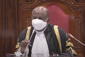 පාර්ලිමේන්තුව විසුරුවා හැරීම ගැන කතානායක කියයි...ඇතුලේ බල වෙනසක් ගැනත් කියූ දේ මෙන්න.