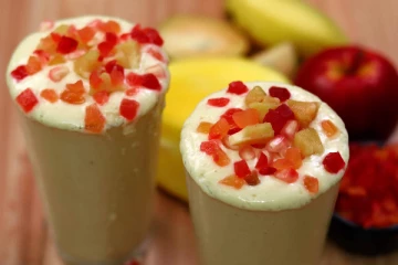 ஃப்ரூட் லஸ்ஸி சாப்பிட்டதுண்டா...நாவில் எச்சில் ஊறுமாம்