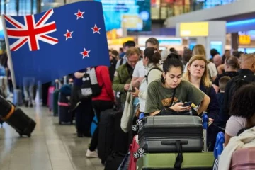 நியூசிலாந்தை விட்டு அதிகளவான மக்கள் வெளியேற்றம்