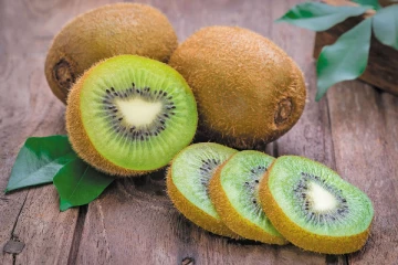 மாரடைப்பை தடுக்கும் கிவி பழம்... ஒரு நாளைக்கு எத்தனை சாப்பிட்ட வேண்டும்?