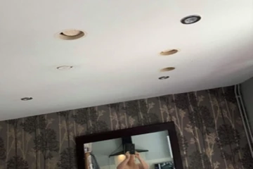 தவறுதலாக மூன்று பேருக்கு நிர்வாண புகைப்படங்களை அனுப்பிய பெண்: அதில் ஒருவர் அனுப்பிய பதிலை நீங்கள் நிச்சயம் படிக்கவேண்டும்