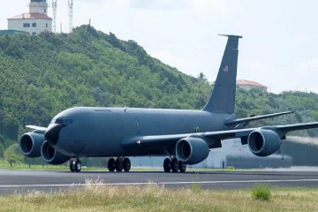 விழுந்து நொருங்கியது அமெரிக்காவின் இராணுவ விமானம் ; மீட்புப் பணிகள் தீவிரம்