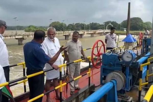 வெள்ள அனர்த்தத்திலிருந்து மக்களை பாதுகாக்க மாற்றுத்திட்டம்: அமைச்சர் டக்ளஸ் உறுதி | Alternative Plan Protect People From Flood