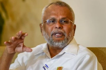டக்ளஸ் தேவானந்தாவை தொடர்பு கொண்ட இந்தியத் தூதரகம்