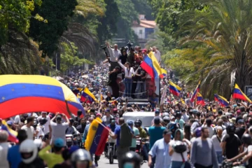 பொருளாதார நெருக்கடி ; நோர்வே, ஆஸ்திரேலியா தூதரகங்களை மூடிய வெனிசுலா!