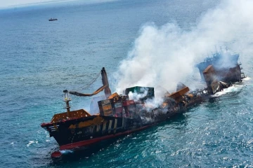 எக்ஸ்பிரஸ் பேர்ளின் கழிவுகள் ; ஆய்வு செய்ய விசேட குழு வருகை