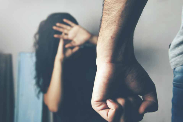 நடிகை போல கட்டழகு உடல் வேண்டும்; தினமும் மனைவியை சித்ரவதை செய்த ஆசிரியர் | Husband Tortured His Wife Body Like Nora Fatehi