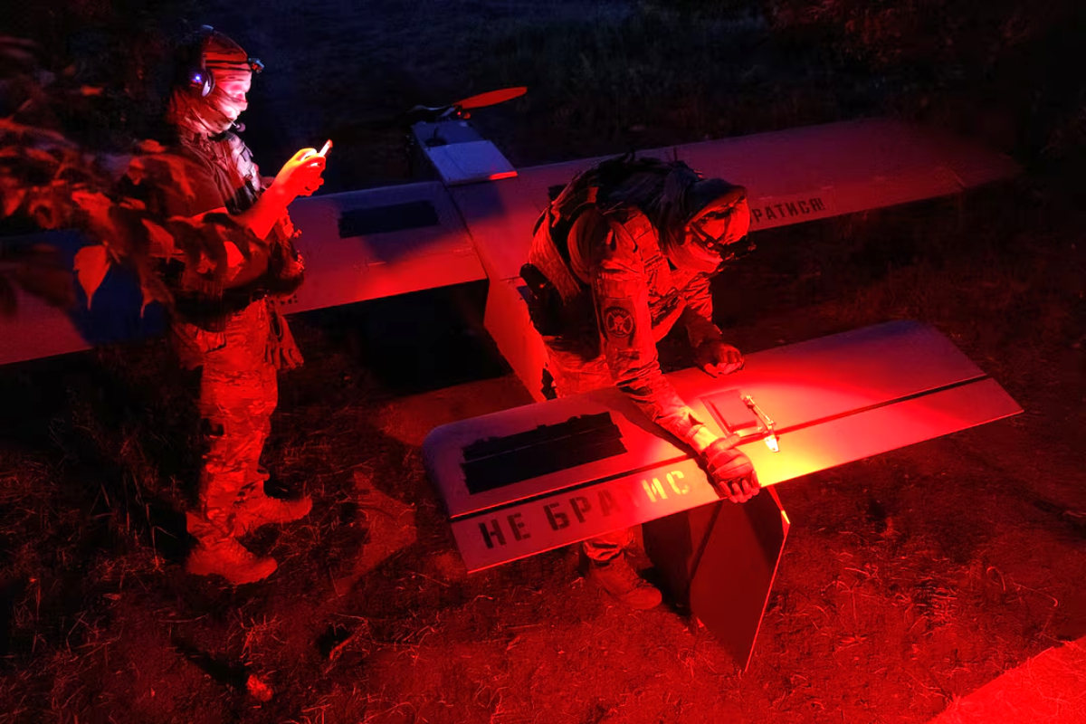 Russia-Jams-Starlink-to-Stop-Ukraine-Drones Russia-Jams-Starlink-to-Stop-Ukraine-Drones