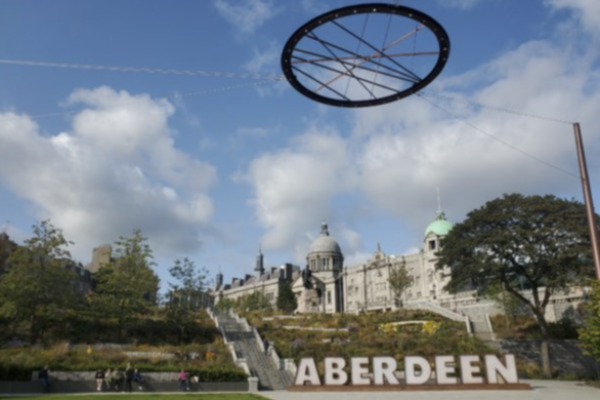 A new tourist tax was introduced in Scottish Aberdeen, சுற்றுலா பார்வையாளர்களுக்கு 7% வரி! ஸ்காட்லாந்து நகரமொன்றின் புதிய நடைமுறை