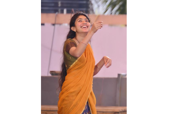 இப்படி இருந்த சாய் பல்லவி இப்போ எப்படி ஆகிட்டாங்க பாருங்க, அசுர வளர்ச்சி | Sai Pallavi Unknown Facts