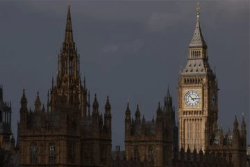 பிரித்தானிய நாடாளுமன்றத்தில் தொழில்நுட்பக் கோளாறால் ஏற்பட்ட குழப்பம்