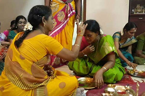 மகிழ்ச்சியான வாழ்க்கை அமைய வரலட்சுமி விரதம்; கிடைக்கும் நன்மைகள் | Benefits Of Varalakshmi Fasting