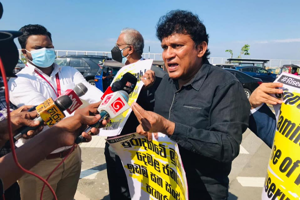 கோட்டாபய அனுப்பிய பதில்! ஏற்க மறுத்து திரும்பிச் சென்ற போராட்டக்காரர்கள் - ஐபிசி தமிழ்