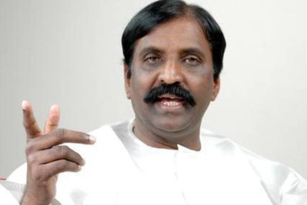 பெரியாரை அவமதிக்கிறவர்களுக்கும் பெரியார் தான் ஆசான் - கவிஞர் வைரமுத்து கண்டனம் - தமிழ்நாடு