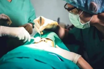 மூக்கில் ரத்த கசிவு; குடியிருந்த நூற்றுக்கணக்கான புழுக்கள் - ஷாக் ஆன மருத்துவர்கள்!