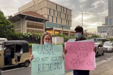 கொழும்பிலுள்ள அமெரிக்க தூதரகத்திற்கு முன்பாக போராட்டம்!