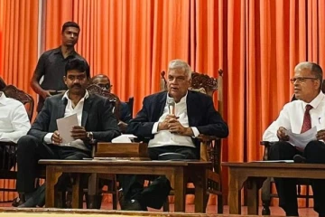 திருகோணமலையில் குகதாசனுடன் மக்களை சந்தித்த ஜனாதிபதி ரணில்