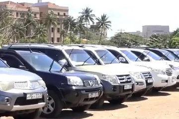 அரசாங்கத்தின் வாகன ஏலத்திற்கு எதிராக முறைப்பாடு