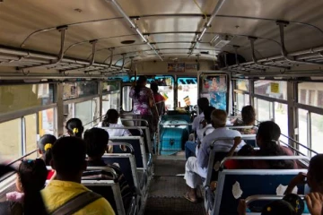 பணம் தர மறுத்த பேருந்து நடத்துனரை கத்தியால் குத்திவிட்டு தப்பிச்சென்ற பயணி!