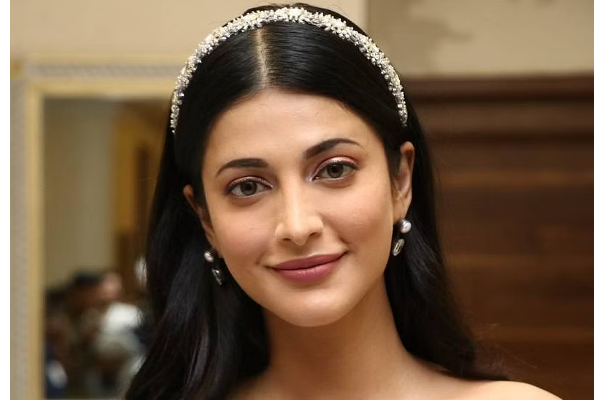 ஸ்ருதிஹாசன் வாழ்க்கையில் இவ்வளவு பிரச்சினையா...மனைவியை பிரிந்த கமலால் எடுத்த விபரீத முடிவு? | Shruti Hassan About Her Marriage Kamal Haasan