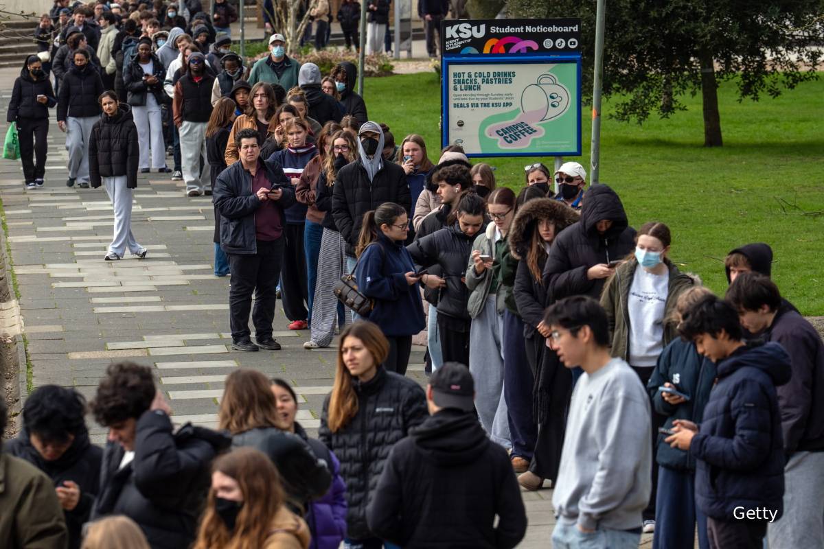 பிரான்சில் மூளைக்காய்ச்சலுக்கு ஒருவர் பலி: பிரித்தானியாவுடன் தொடர்புடையதா? | France Employee Dies By Meningitis Not Link To Uk