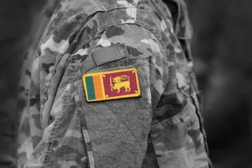 விடுமுறையில் வந்த இராணுவச் சிப்பாய் செய்த மோசமான செயல் ; அடுத்தடுத்து சிக்கிய 09 பேர்