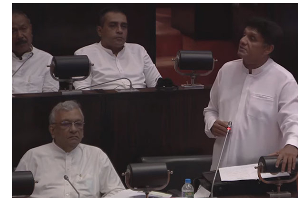 எந்த நேரத்திலும் எவரும் சுட்டுக் கொல்லப்படலாம்.. சஜித் விடுத்துள்ள எச்சரிக்கை | Sajith Warns On Often Gun Shooting In Sri Lanka எந்த நேரத்திலும் எவரும் சுட்டுக் கொல்லப்படலாம்.. சஜித் விடுத்துள்ள எச்சரிக்கை | Sajith Warns On Often Gun Shooting In Sri Lanka
